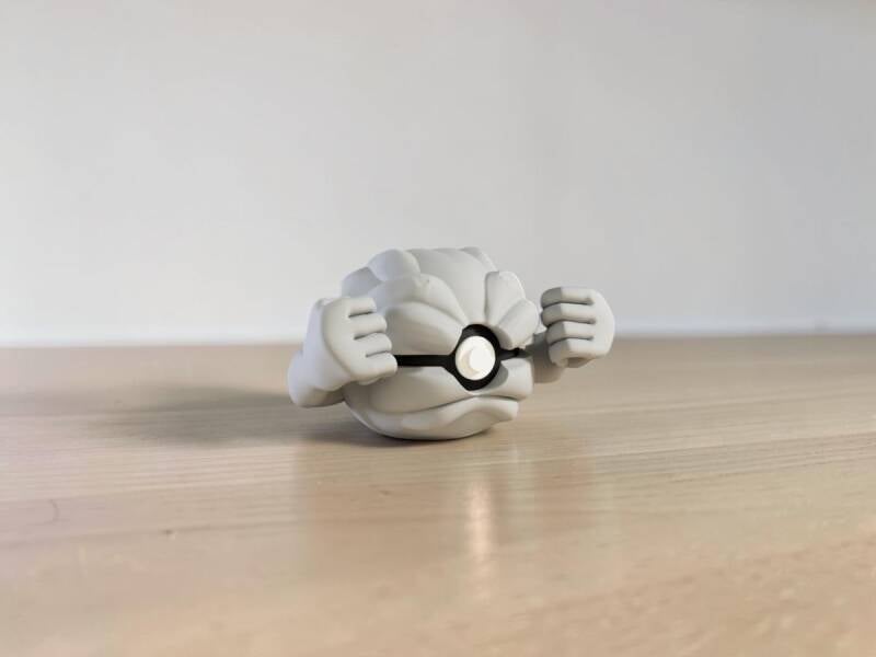 #0074 Pokeball Racaillou