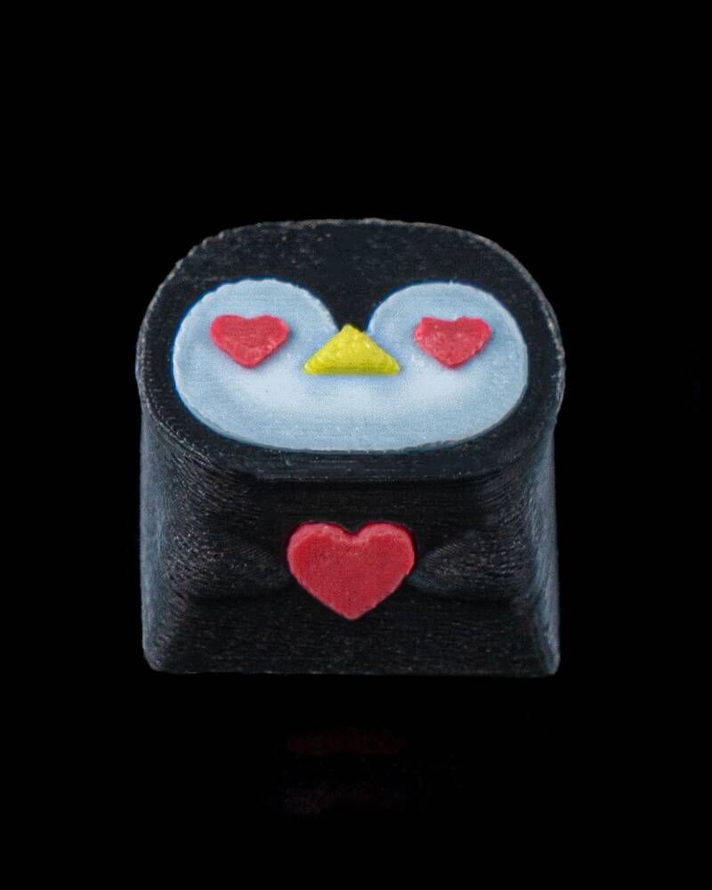 Loving Penguin — keycap