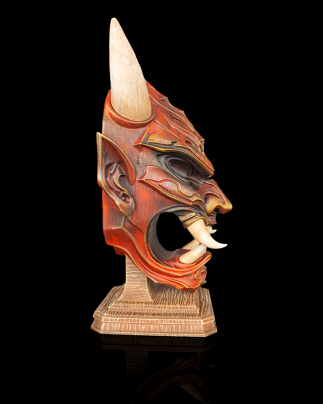Oni Mask — présentation peinte illustrative, non fournie