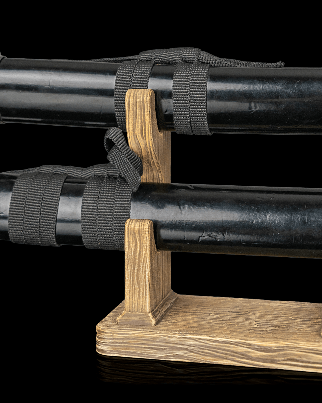 Textured Rack — présentoir pour deux katanas, vue 4